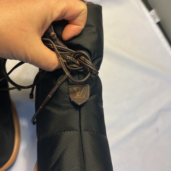 Louis Vuitton boots - Picture 12 of 14